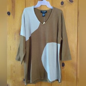 Colette Mordo 3/4 Sleeve VNeck Sweater